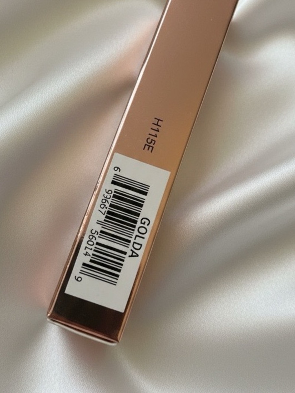 Girlactik Gilda Creamy Shadow Stick - Picture 3 of 3
